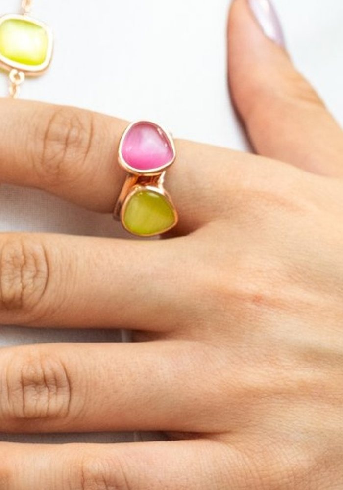 Anello Madì con due pietre colorate